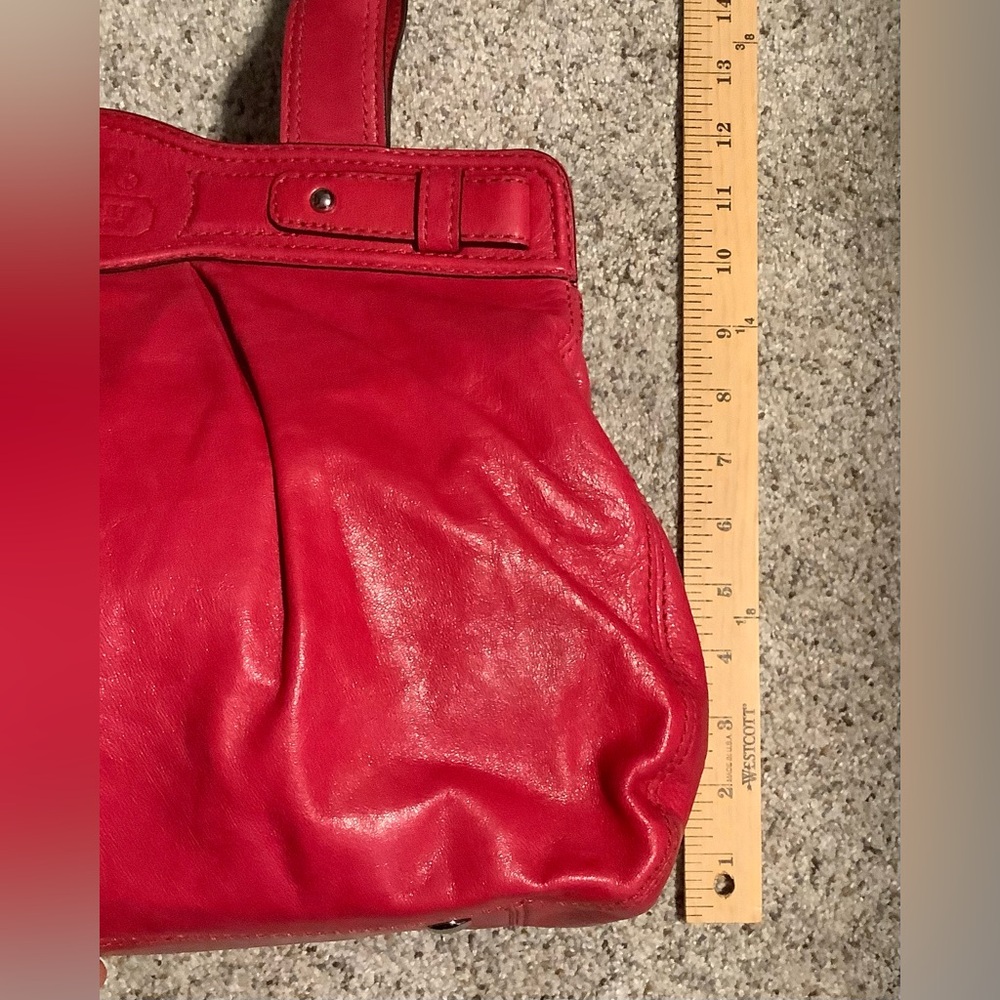 Coach Garnet Leather Turn Lock NWT #G0973-13924 SV/DarkBerry - Picture 7 of 14